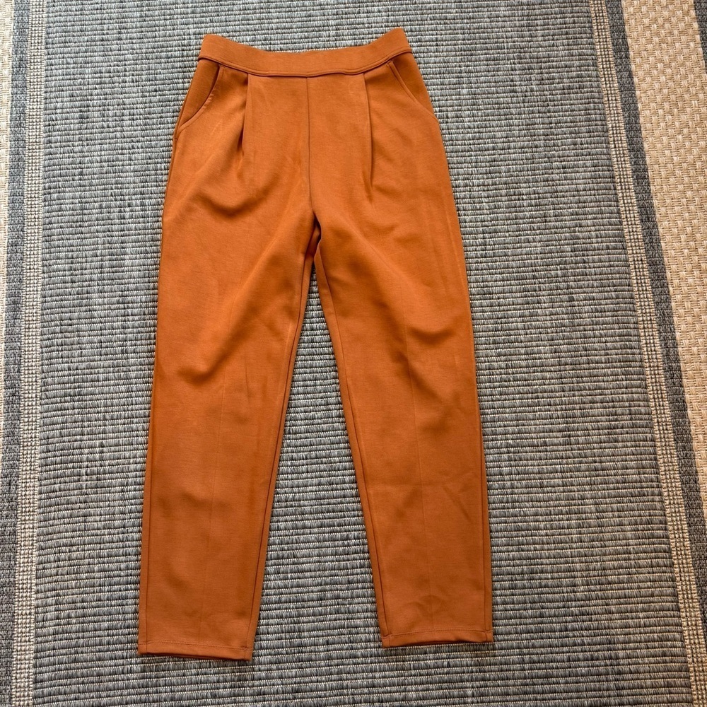 HALARA Women's Tan Trousers